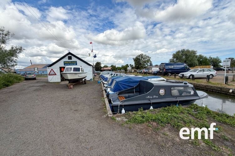 Boat Hire, Boat Yard, Building & Repair Photo 7