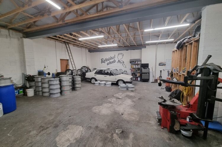 Established Specialist Alloy Wheel Business Photo 7
