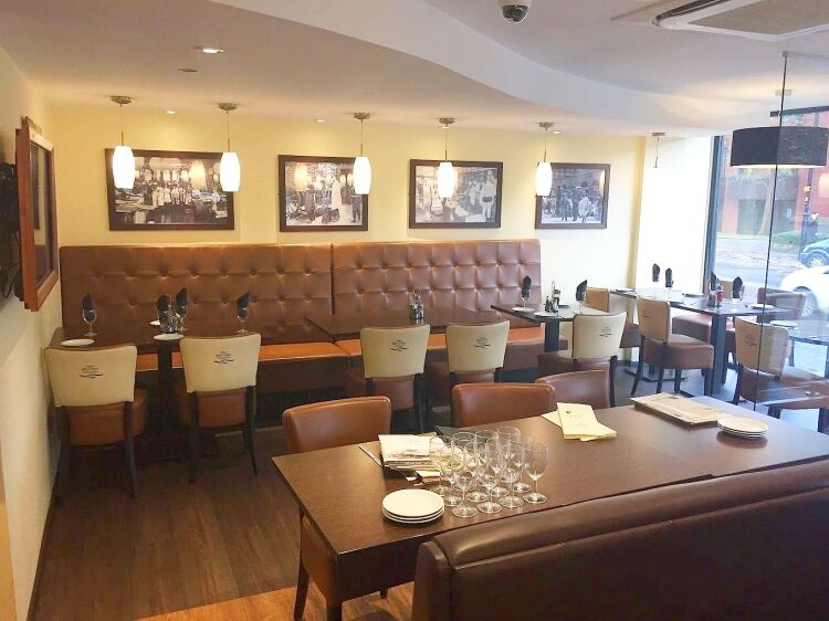 Exceptional superbly fitted & equipped fish & chip restaurant & takeaway in North London