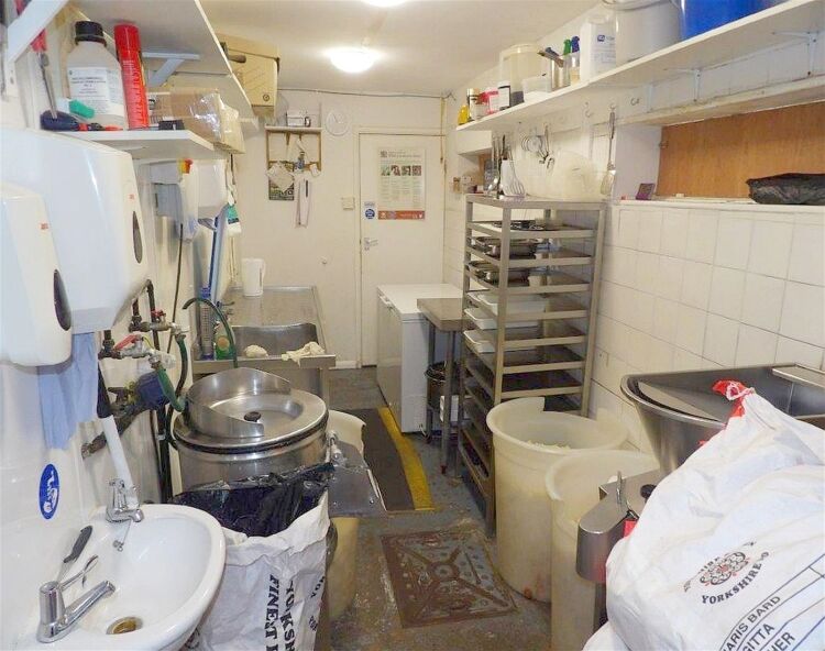 Unopposed village fish & chip shop near Ilkley Photo 7