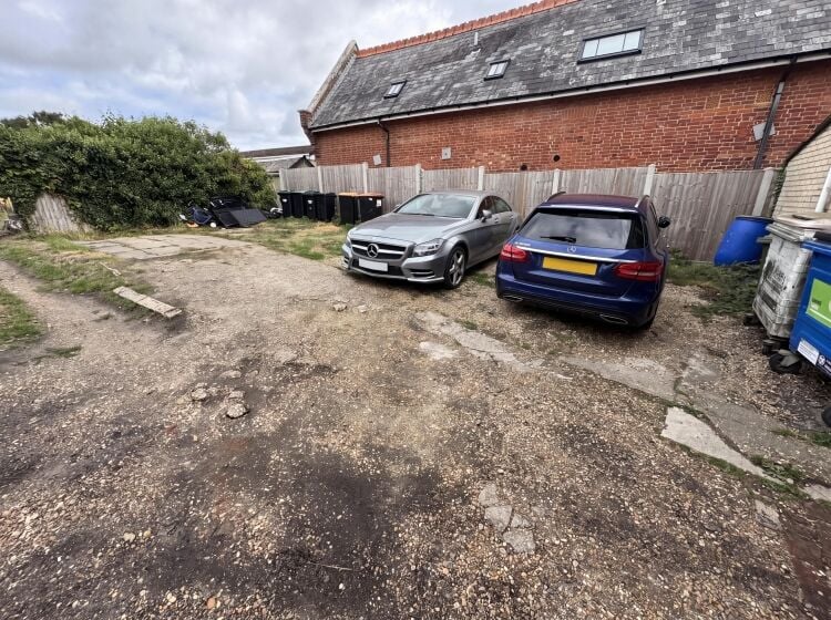 Profitable Fish & Chip Shop and 3 Bedroom Self-Contained Flat