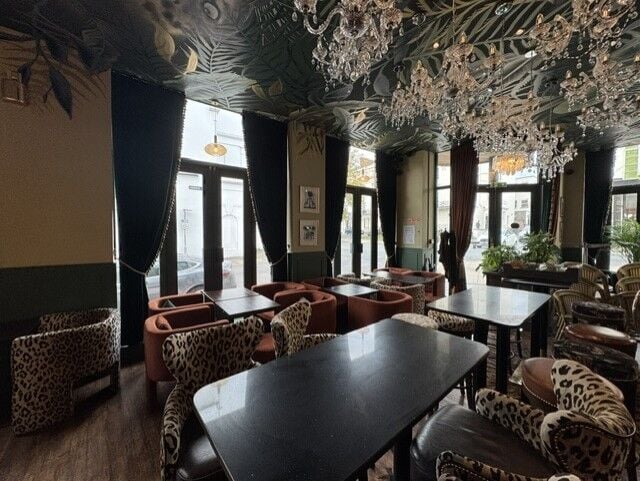 Leasehold Cocktail Lounge & Kitchen Located In Leamington Spa