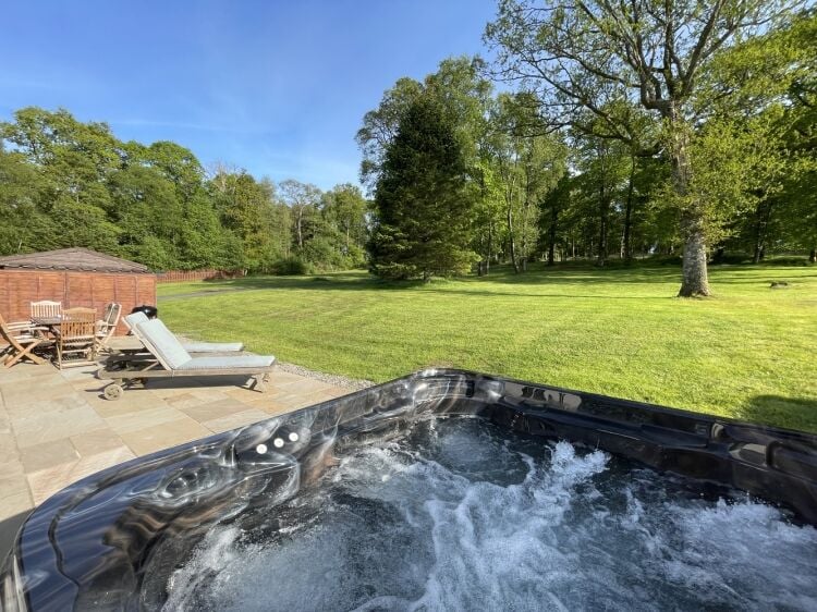 Established luxury lodge business in sought-after Loch Lomond