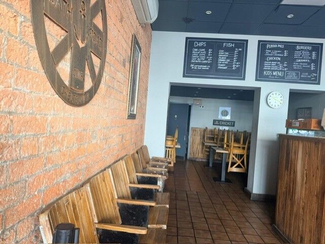 Leasehold Fish & Chip Takeaway & Restaurant Located In Cheltenham Photo 7