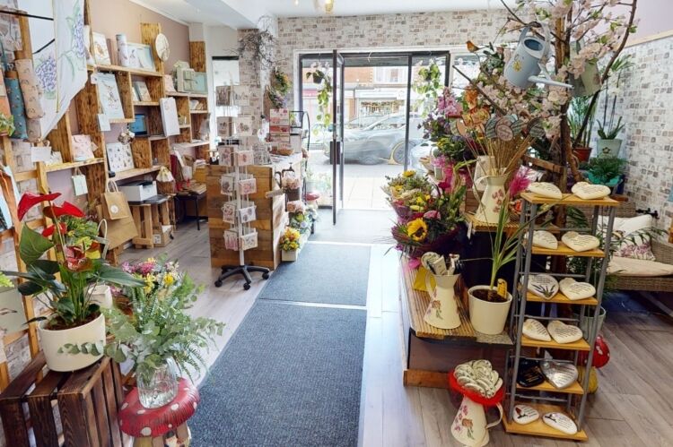 Established Florist - Scunthorpe Photo 7