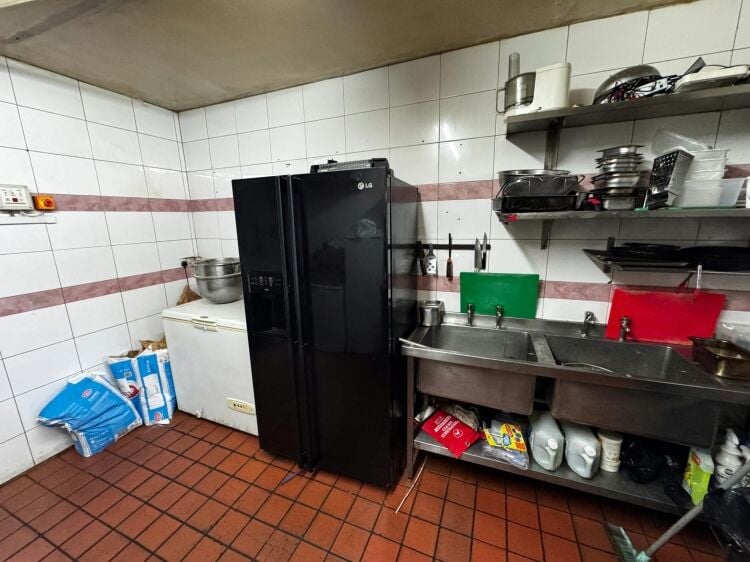 Established Hot Food Takeaway Business Photo 7