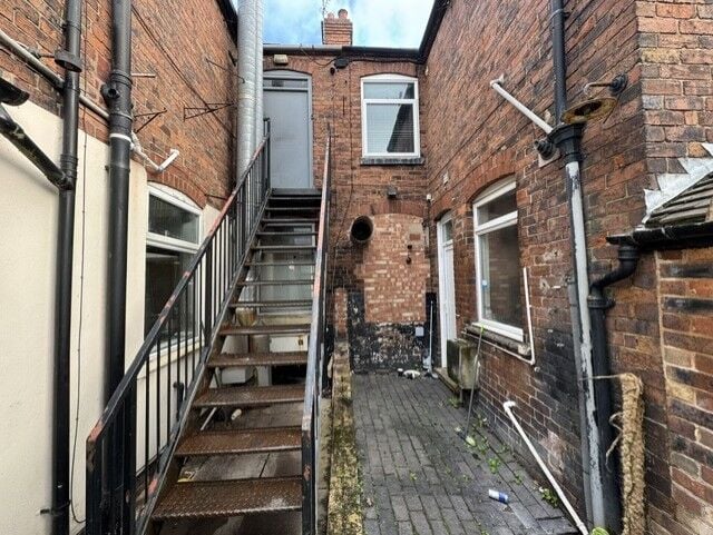 Leasehold Fish & Chip Takeaway Located In Stoke On Trent Photo 7