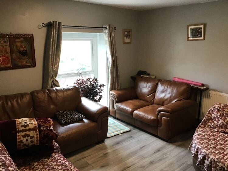 CONVENIENCE STORE and POST OFFICE WITH ACCOMMODATION, Near LLANELLI Photo 7