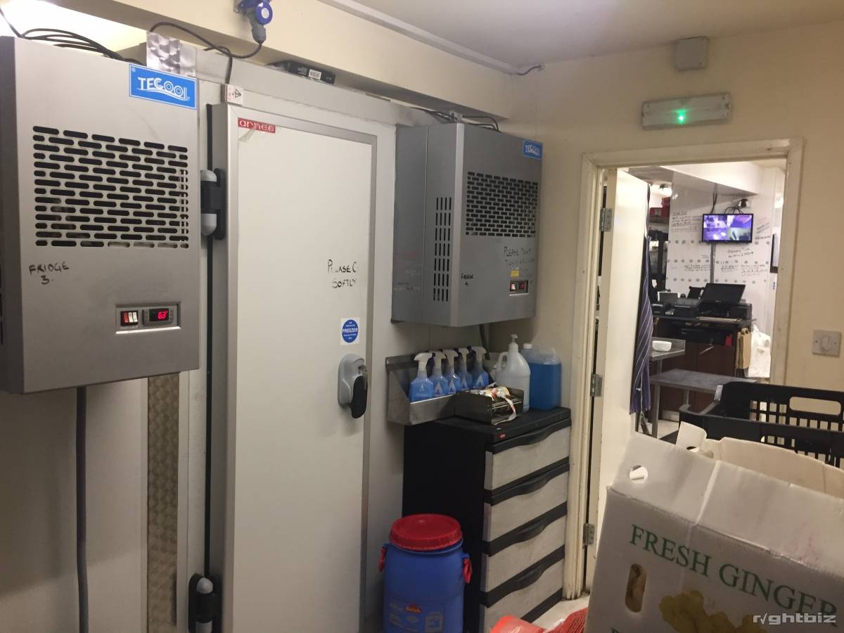 INDIAN OUTSIDE CATERING & EVENT MANAGEMENT COMPANY Catering Unit - Indian Takeaway- Conference Room. Photo 8