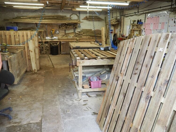Building/Home Improvement For Sale in Ossett Photo 8