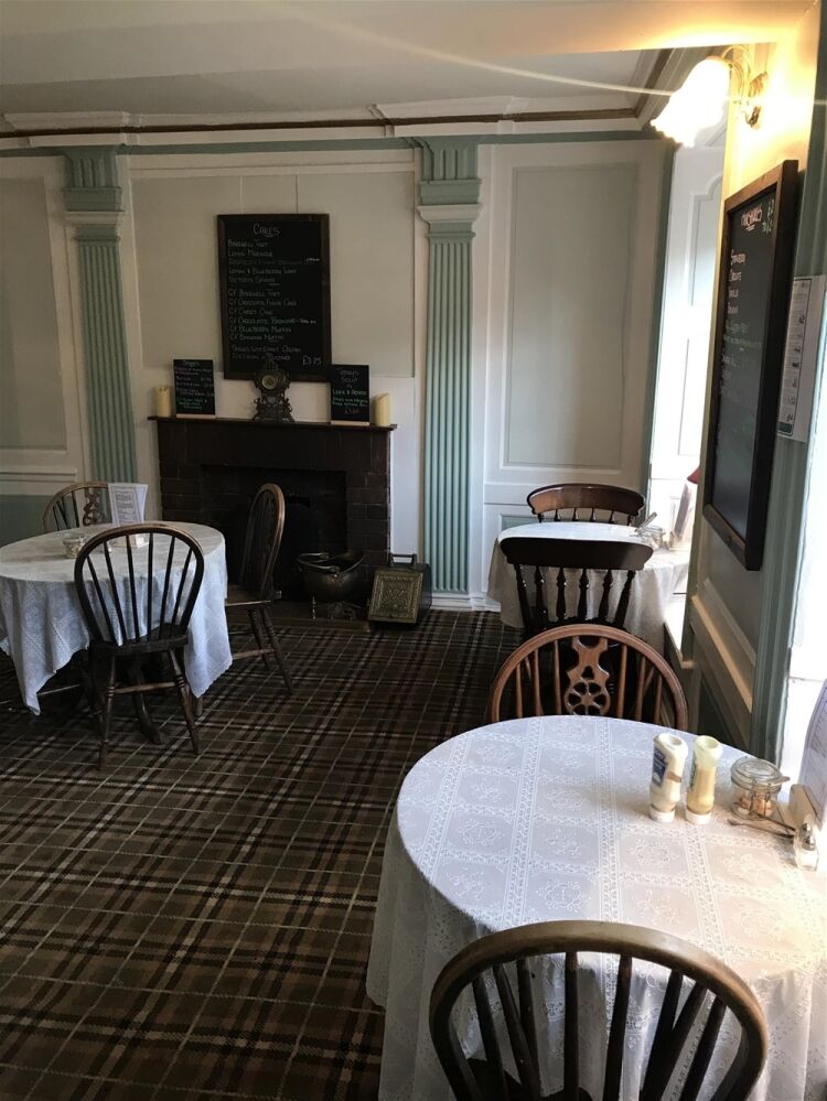 TRADITIONAL TEA ROOMS & COFFEE SHOP IN DERBYSHIRE TOWN CENTRE