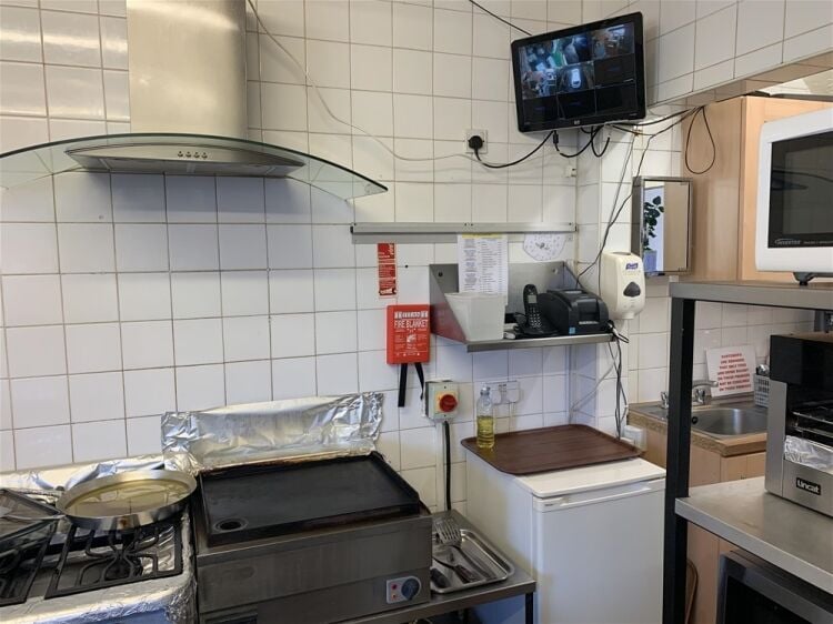 POPULAR CAFE WITH DELIVERIES NEAR BLACKPOOL SEAFRONT