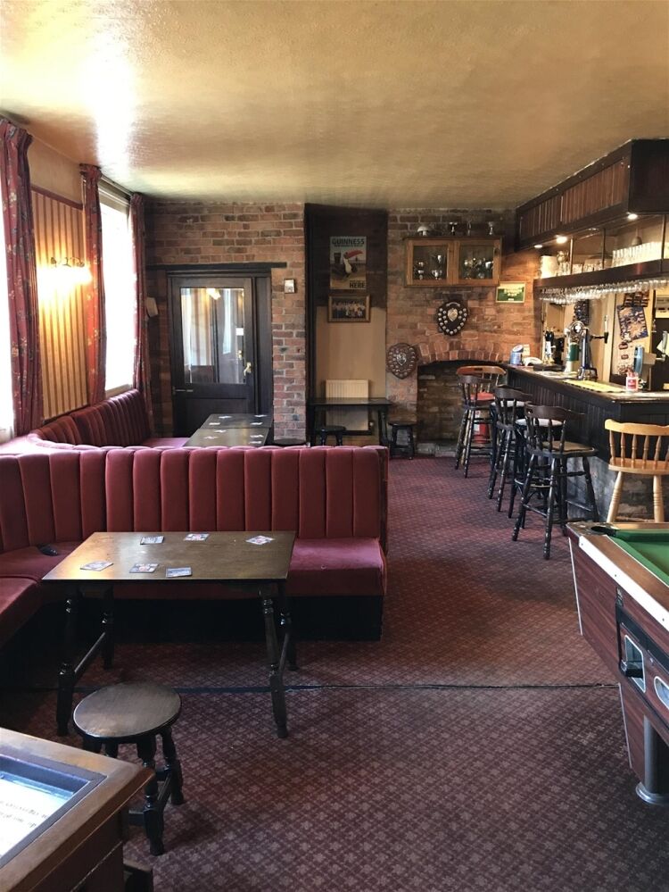 IMPRESSIVE FREEHOLD VILLAGE PUBLIC HOUSE & RESTAURANT IN THE CAMBRIDGESHIRE FENS