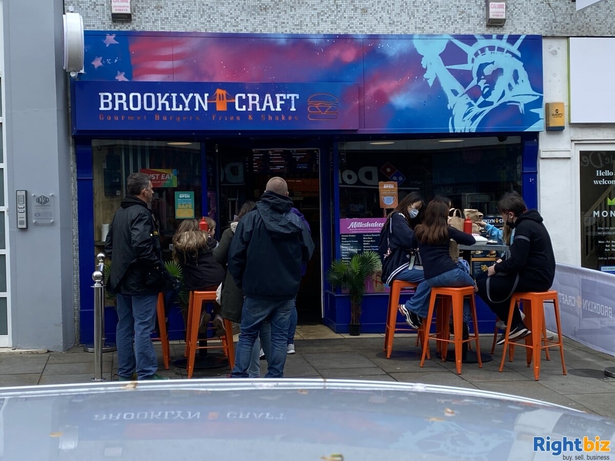 Established burger restaurant in Shrewsbury town centre. Cheap rent and rates and good turnover.