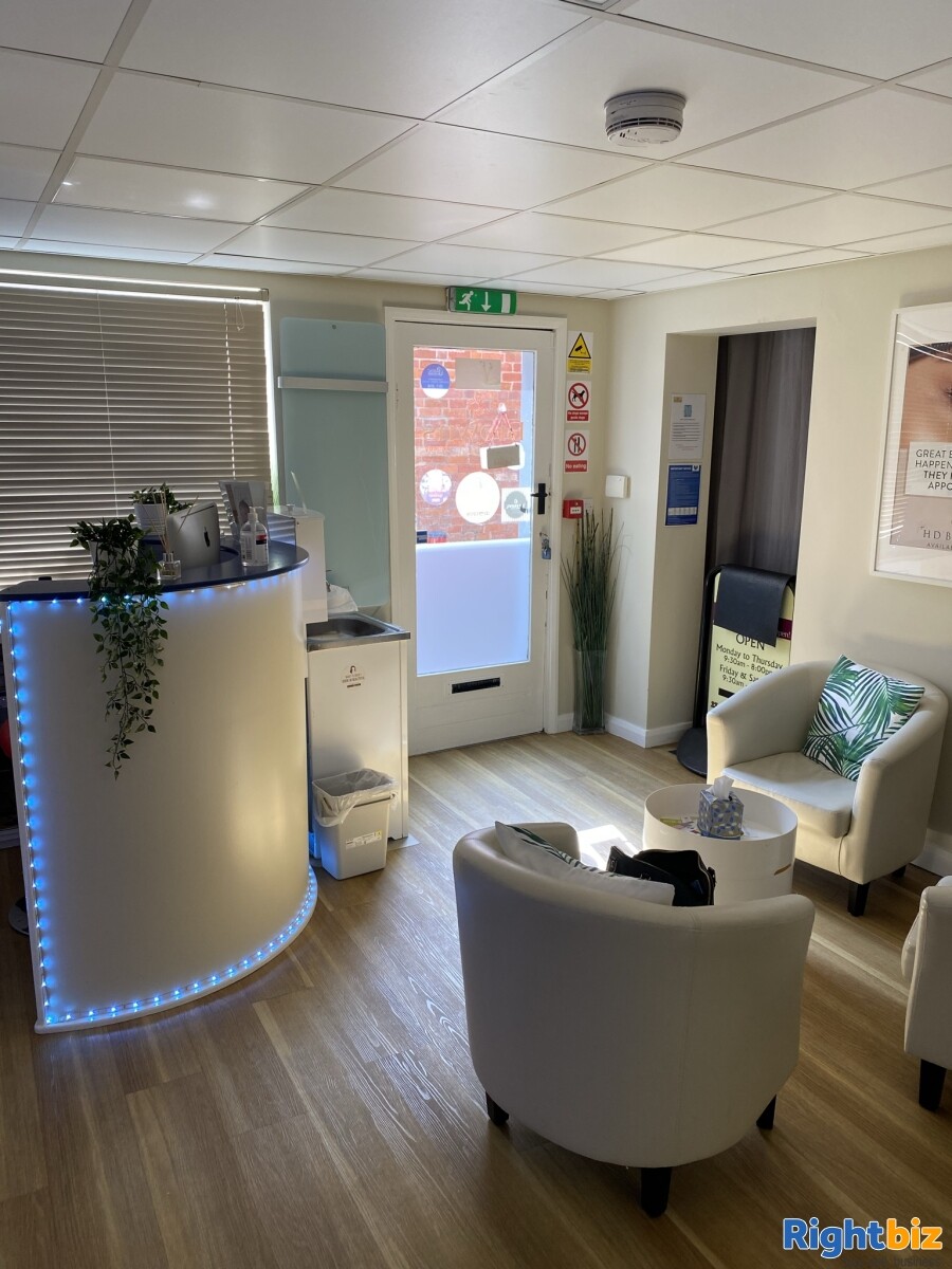 Leasehold Beauty and Tanning Salon for Sale Photo 8
