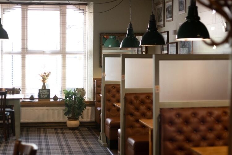 Freehold Public House & Restaurant & Hotel Located In Cwm-twrch Uchaf
