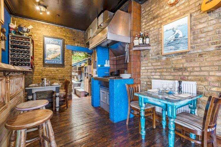 Blades Restaurant