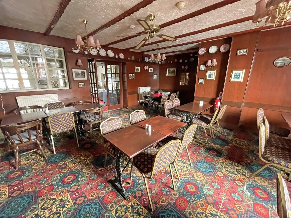 NORTH YORKSHIRE - TRADITIONAL COUNTRY PUB
