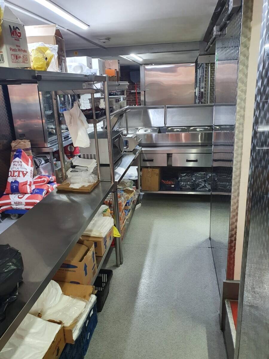 Restaurant Pizza Food Delivery for sale in Upton Park