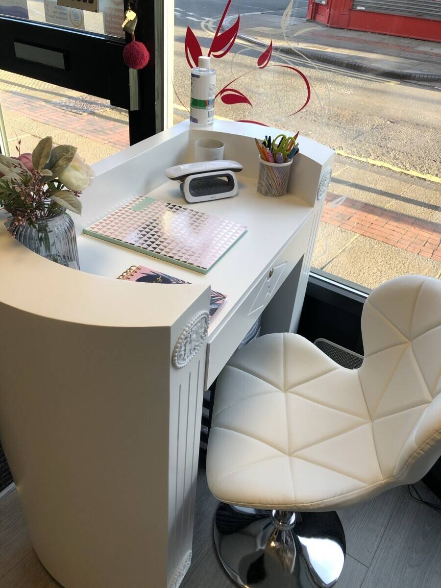 Thriving, well established,  town centre Beauty Salon for sale Photo 8
