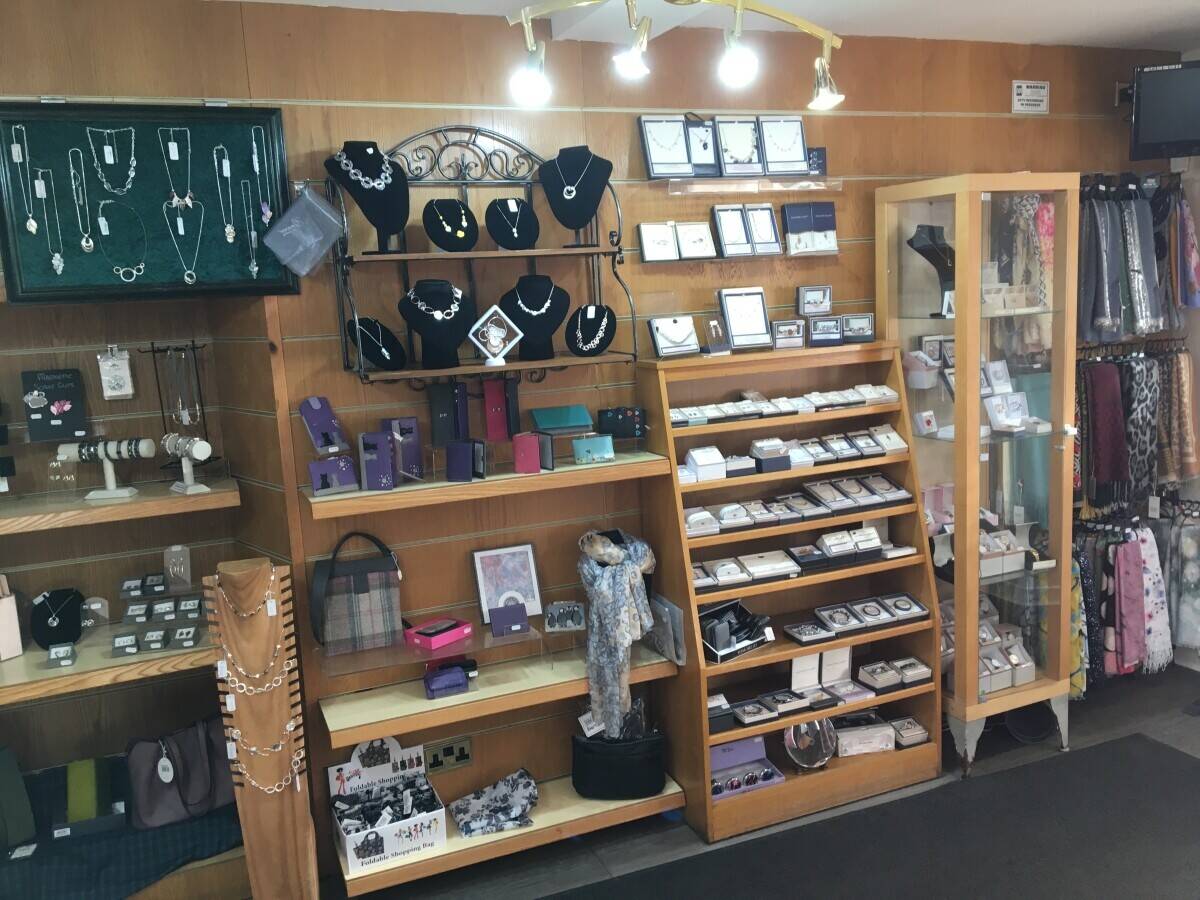 Long established profitable   coffee shop with gifts in beautiful market town