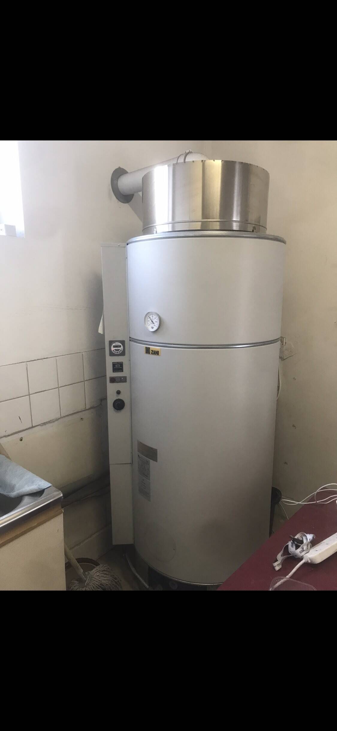 Launderette and dry cleaning for sale in Camberwell Photo 8