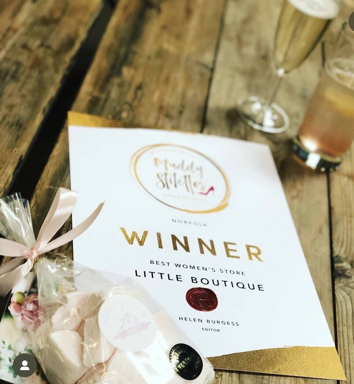 Fantastic Award Winning Accessories Business Retailer Of The Year 2022 - Wymondham
