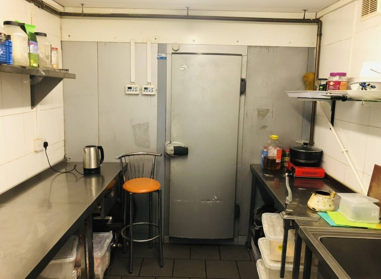 Leasehold takeaway is for sale
