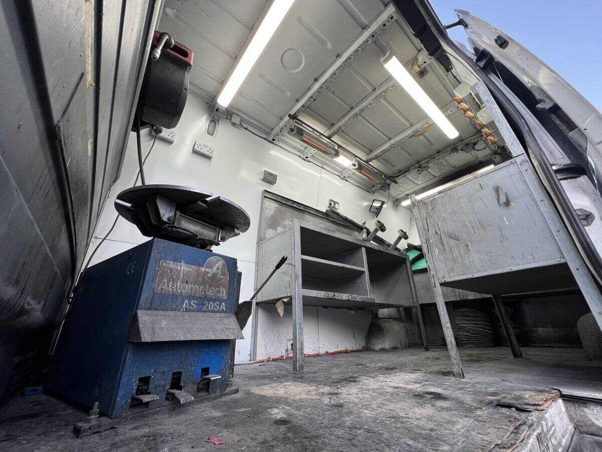 Mobile alloy wheel and smart repair van