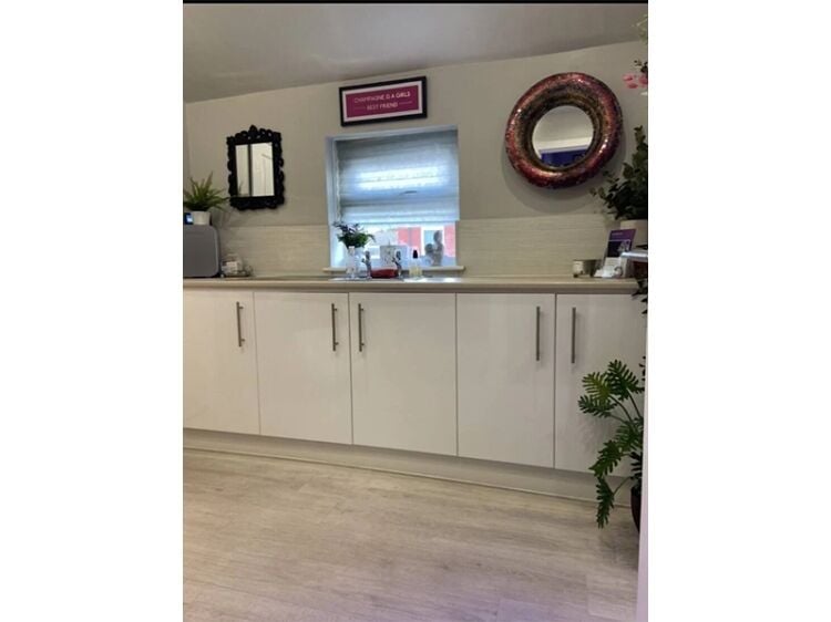Highly Rated Salon For Sale In Bamber Bridge Photo 8