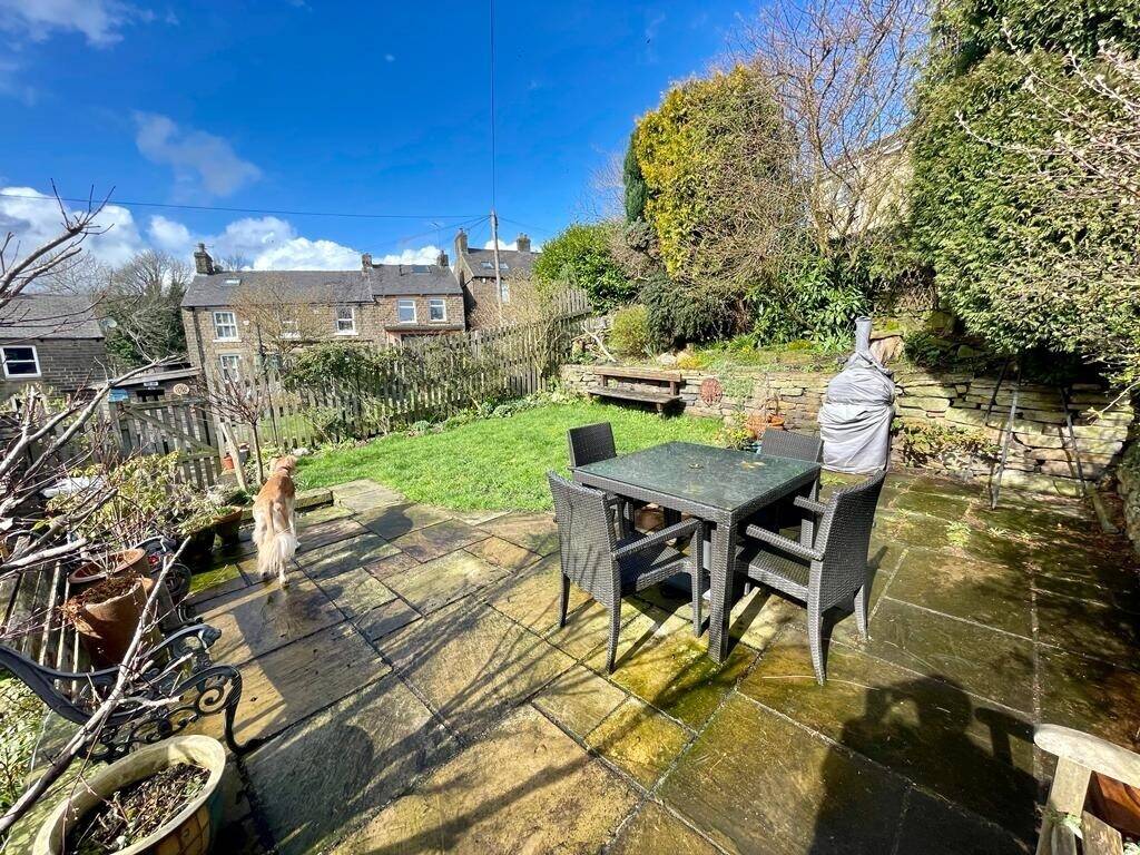 Cafe in the desirable village of Hayfield in the Peak District Photo 9