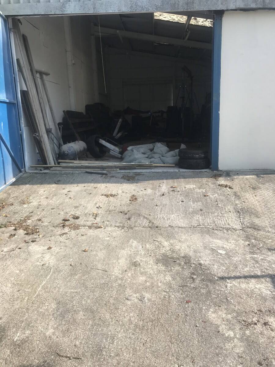 MOT Garage and repair shop Photo 8