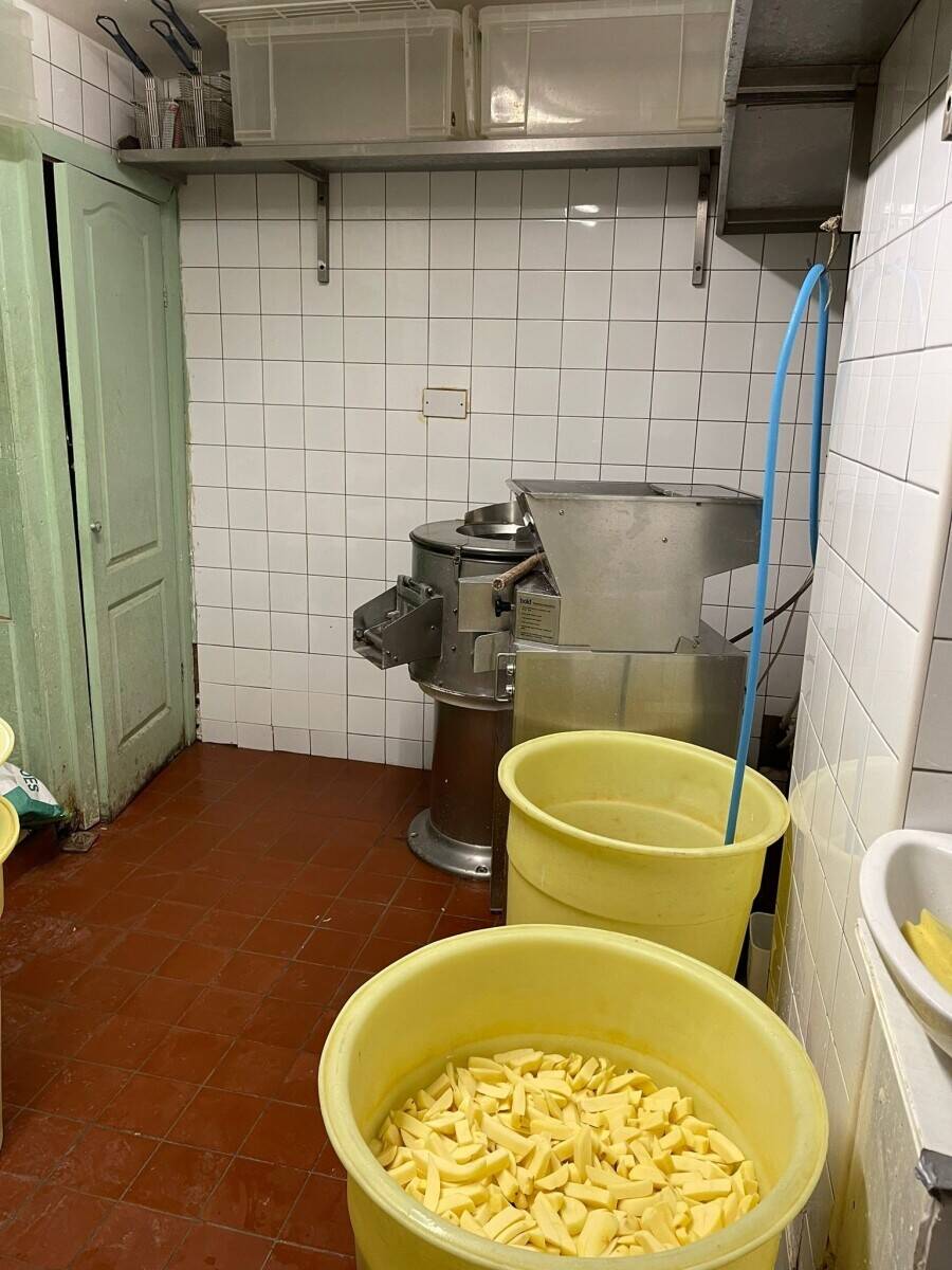 Fish and Chips Resaurant & Takeaway for Sale in Surbiton