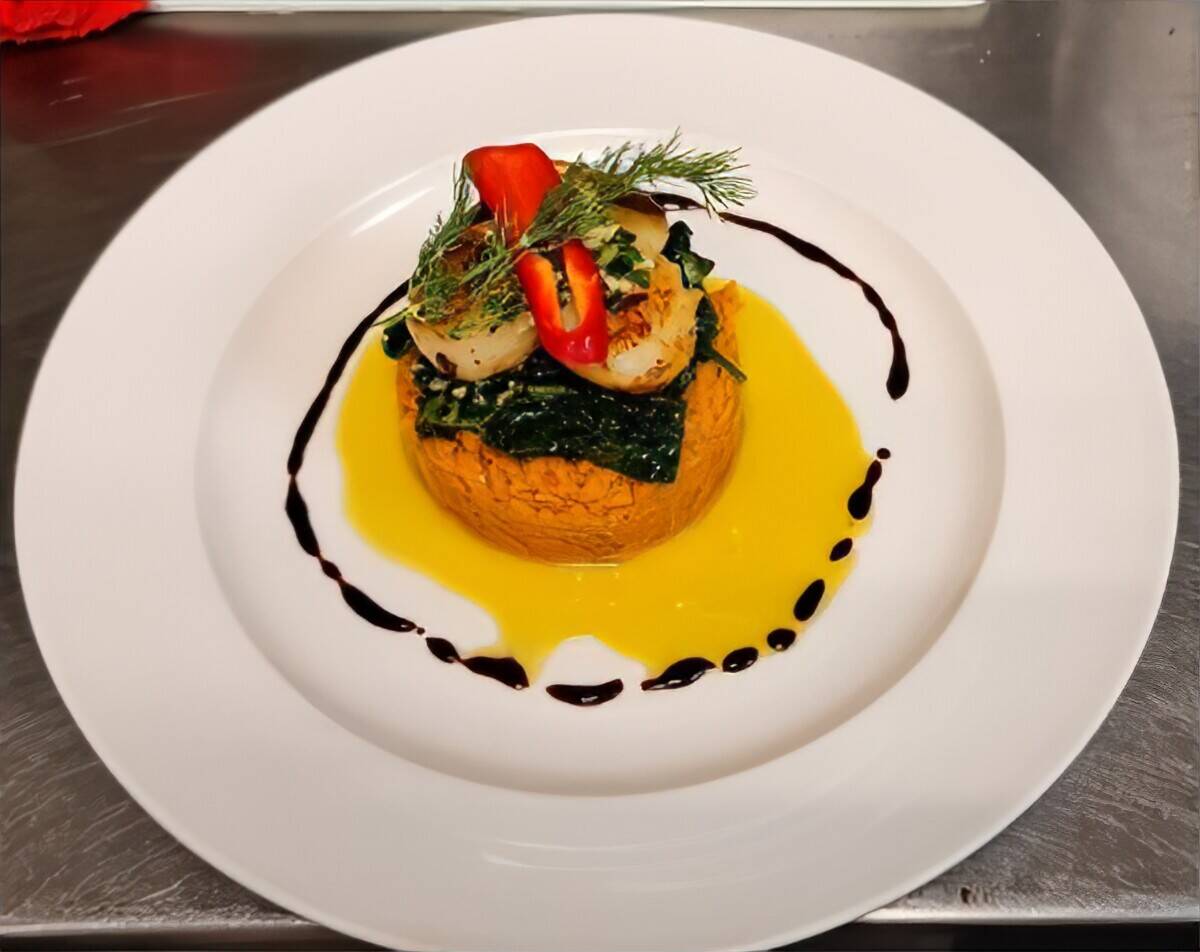 Delightful, Highly Rated Specialist Seafood Restaurant in Grantham Photo 8