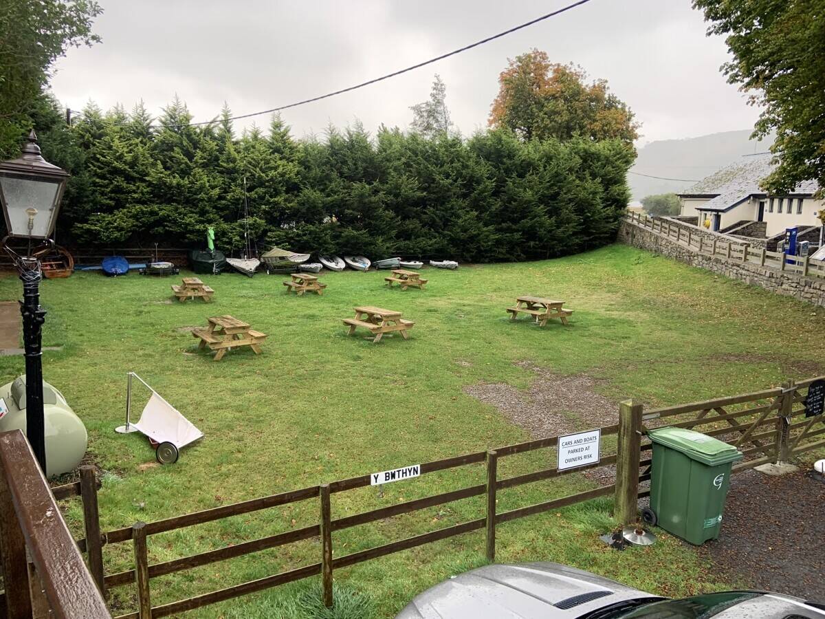 EXCEPTIONAL FREEHOLD BUSINESS OPPORTUNITY ON THE SHORES OF BALA LAKE, SNOWDONIA, NORTH WALES Photo 8