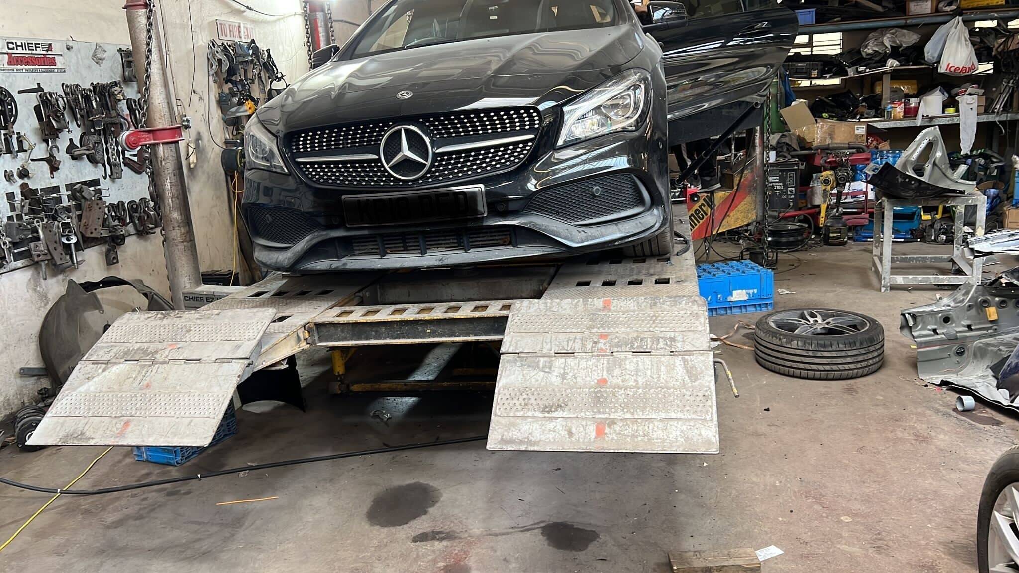 Car Vehicle Repair Garage and M.O.T Station Photo 9