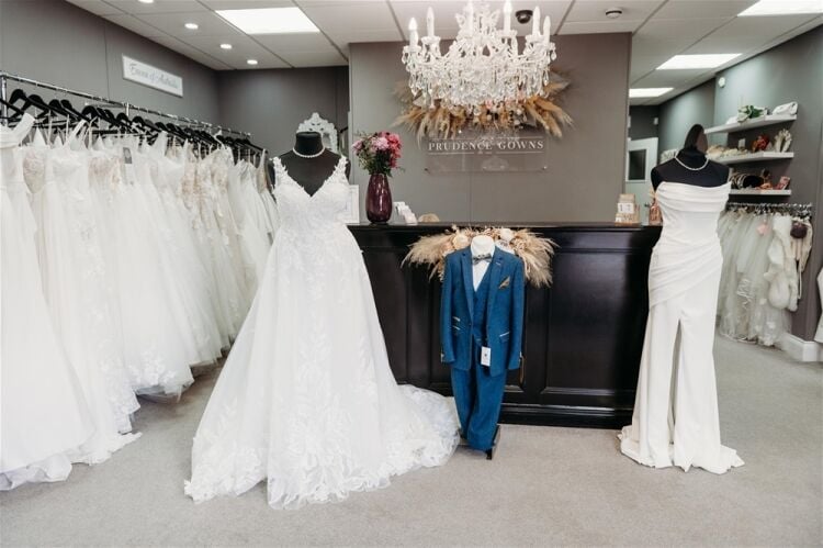 LUXURY BRIDAL GOWN BOUTIQUE Photo 8