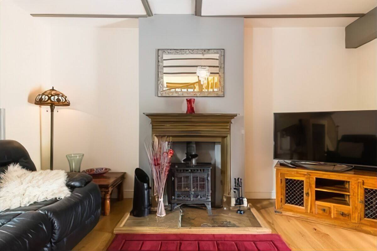 Holiday Cottage for Sale, Close to the Cotswolds