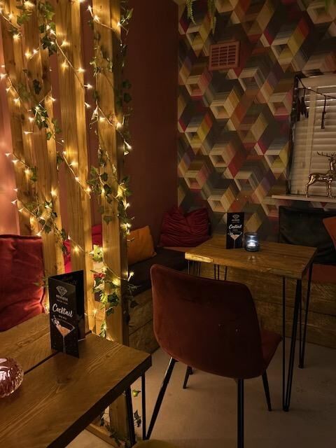 Absolutely Stunning Cafe Bar & Lounge