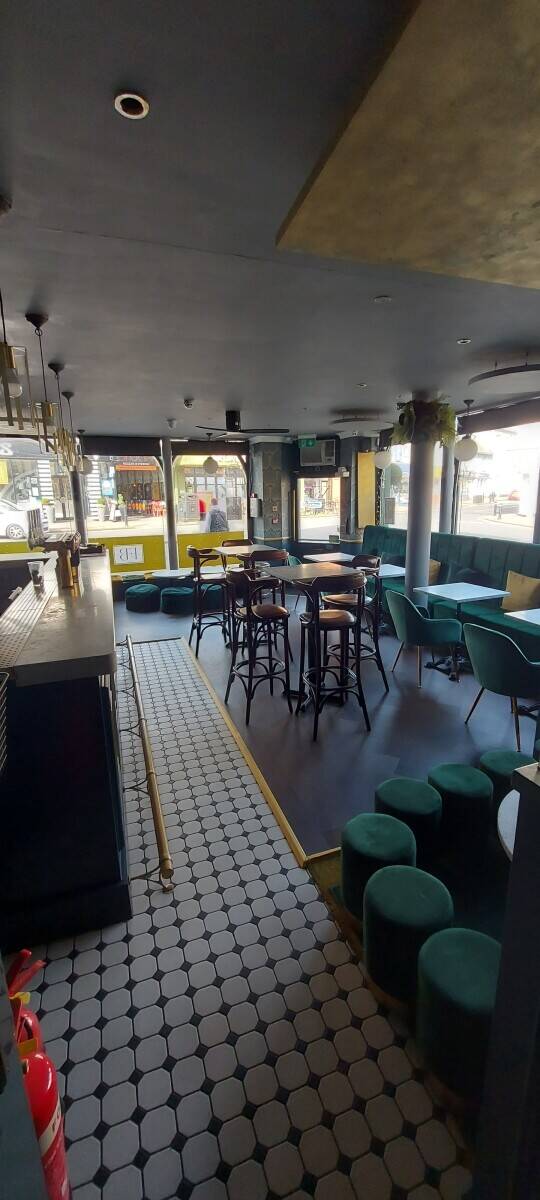 Cocktail bar for sale in Christchurch, 1 am license Fri sat Photo 8