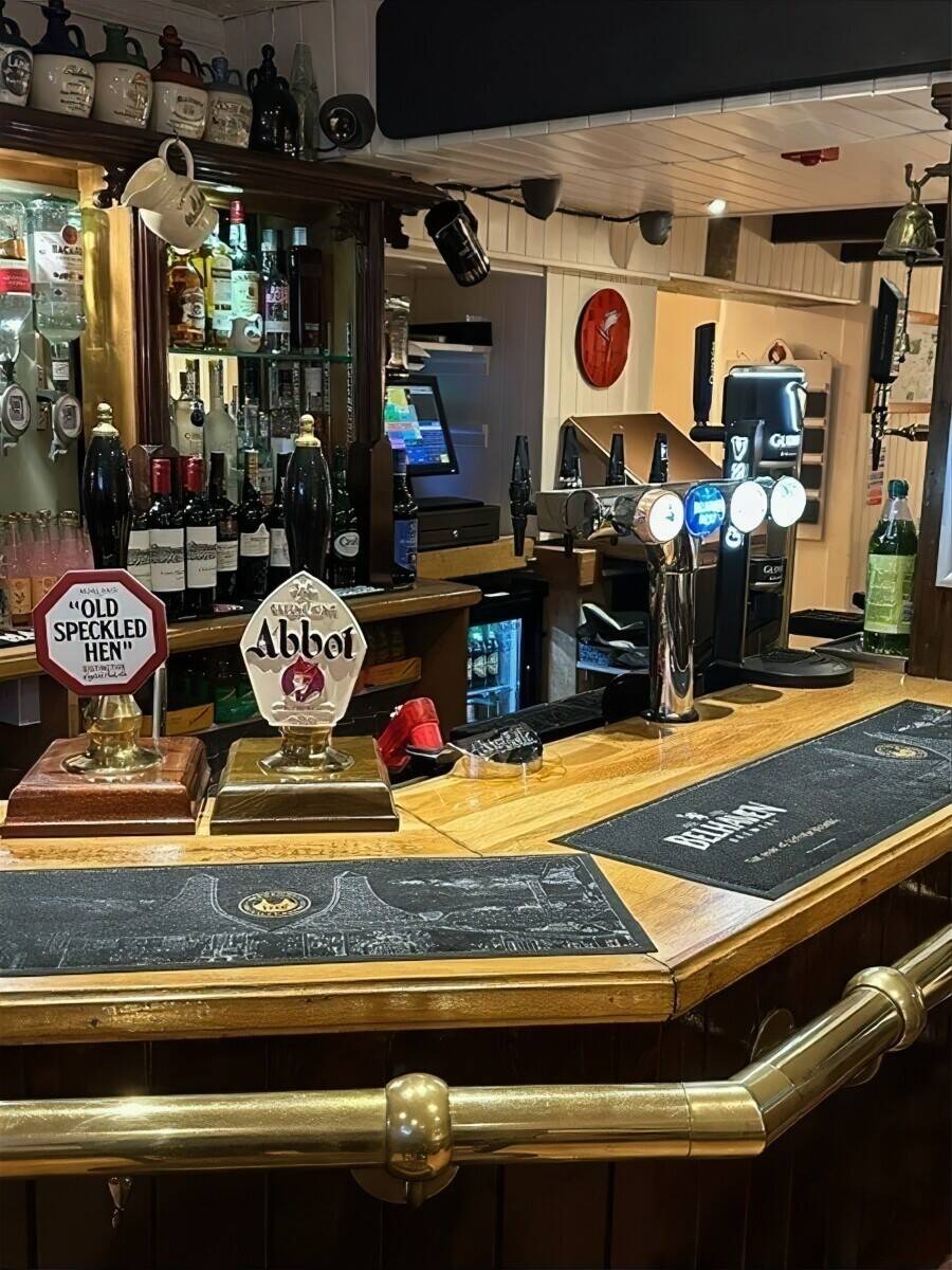 A superb Village Inn located in a sought-after rural location. (ref 1656)