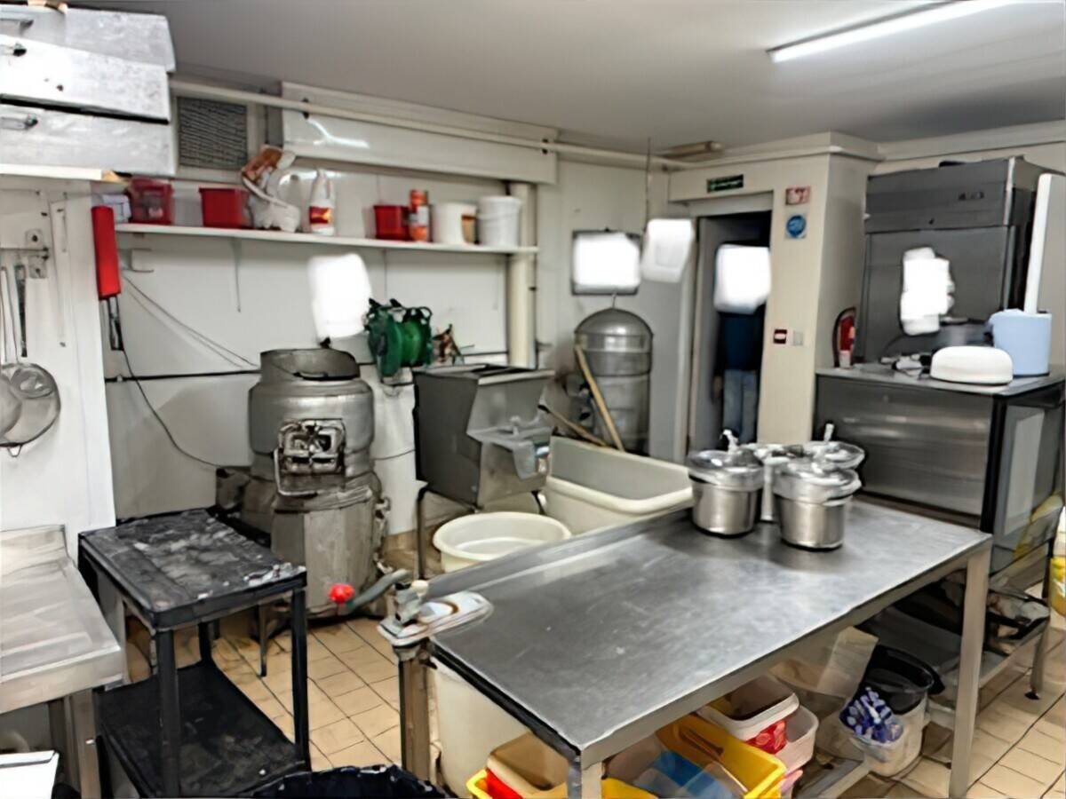 TRADITIONAL FISH AND CHIPS RESTAURANT AND TAKEAWAY FOR SALE IN COUNTY DURHAM