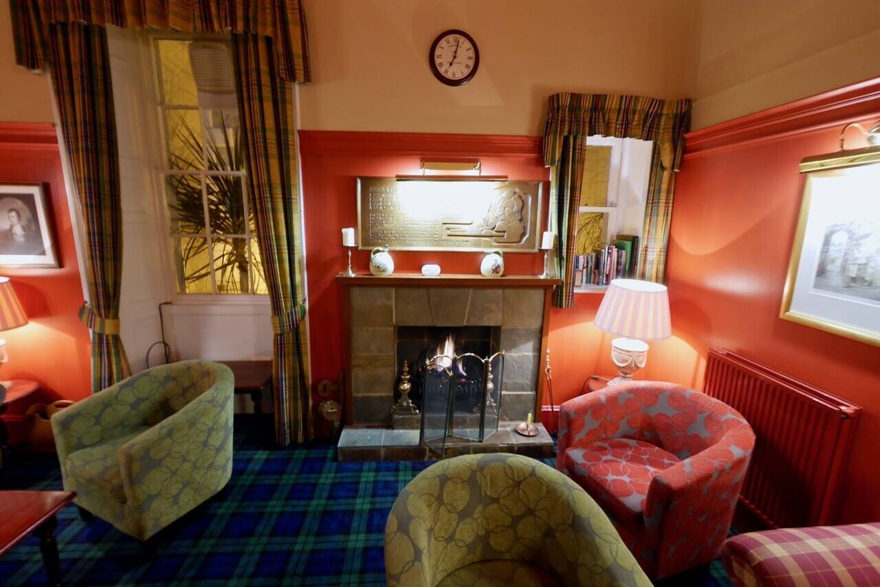 Excellent Quality 17-Bedroom Townhouse Hotel