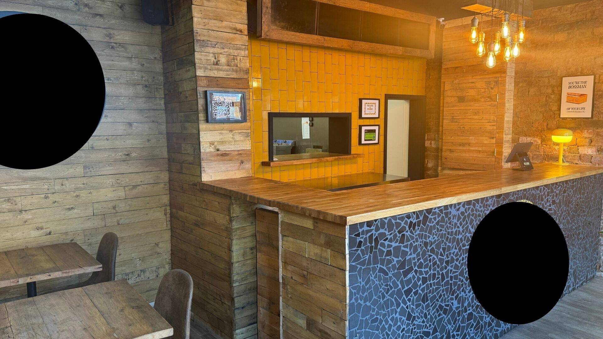 Established Chicken Wing Takeaway for Sale in Sheffield - Perfect for Aspiring Entrepreneurs!