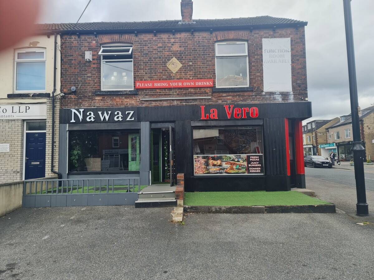 Fantastic opportunity two businesses Restaurants and pizza shop Photo 9