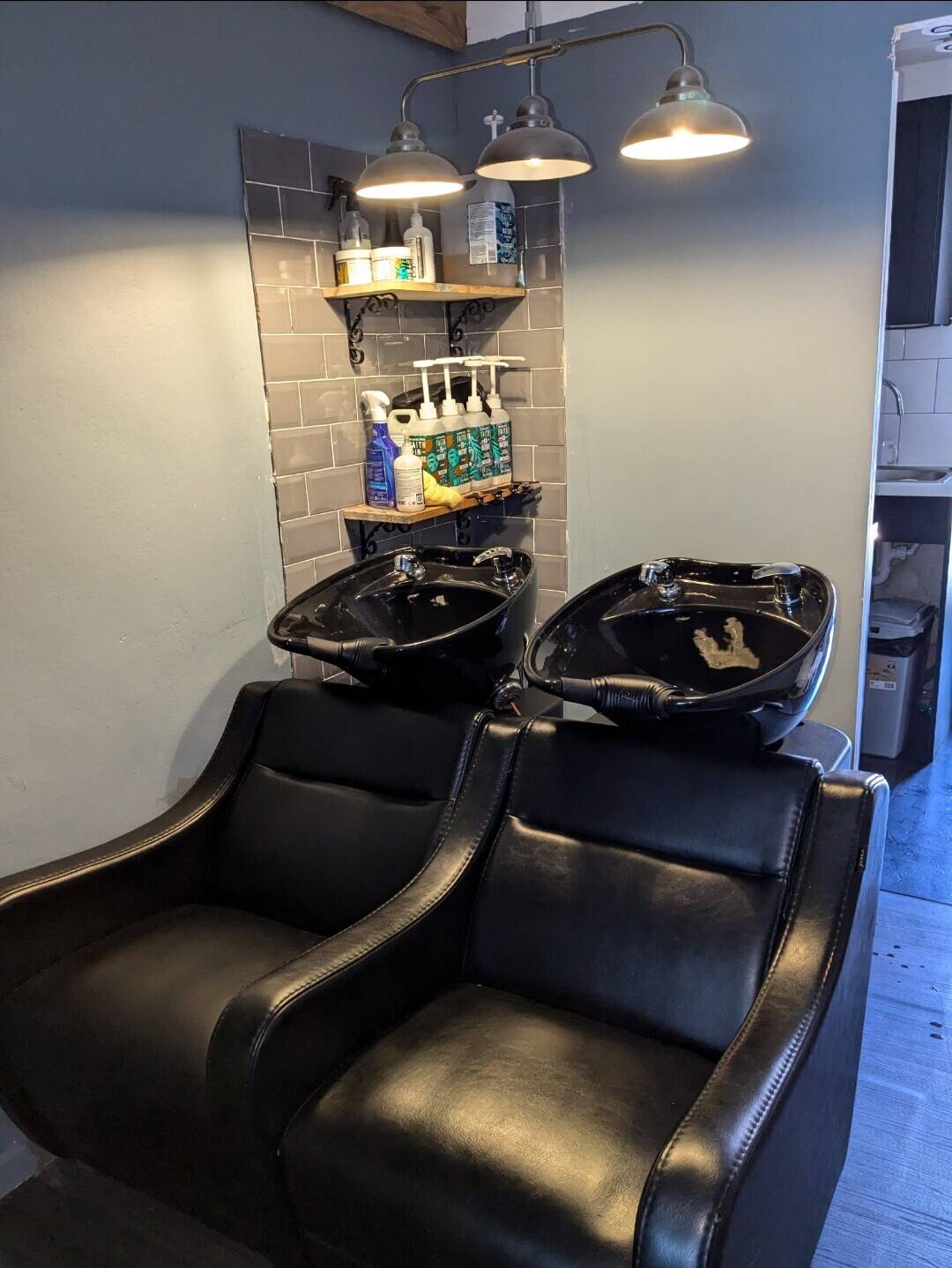 *Price Reduction* Hair Salon, Lower Parkstone, Prime Main Road, Low Premium £22,500 ONO & Low Rent