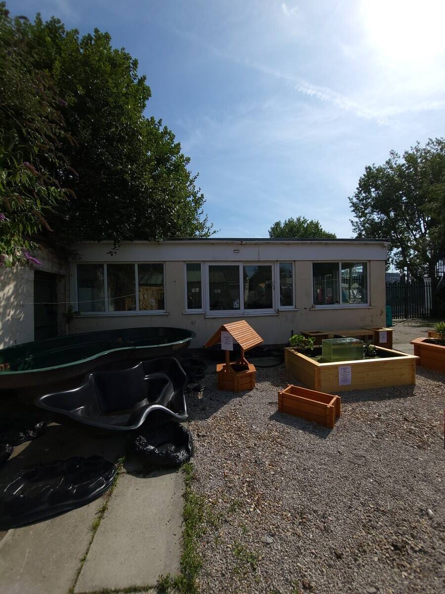 Dog groomers shop for rent Photo 8
