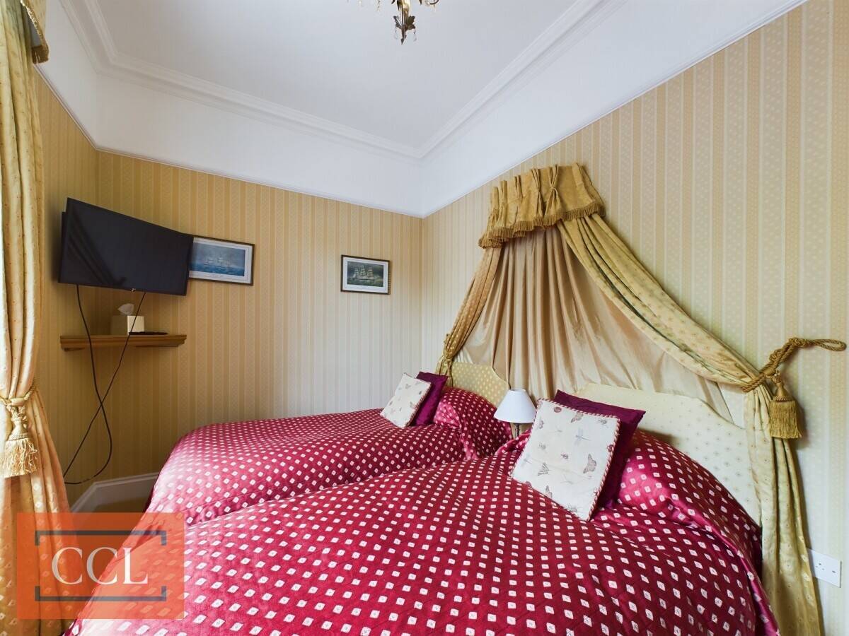 Licensed Hotel Operating as Self Catering and Licensed Bistro in Stunning Location
