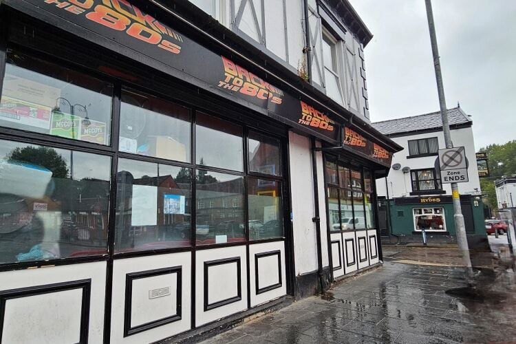 Commercial Property With 5 Flats - Stalybridge Photo 8