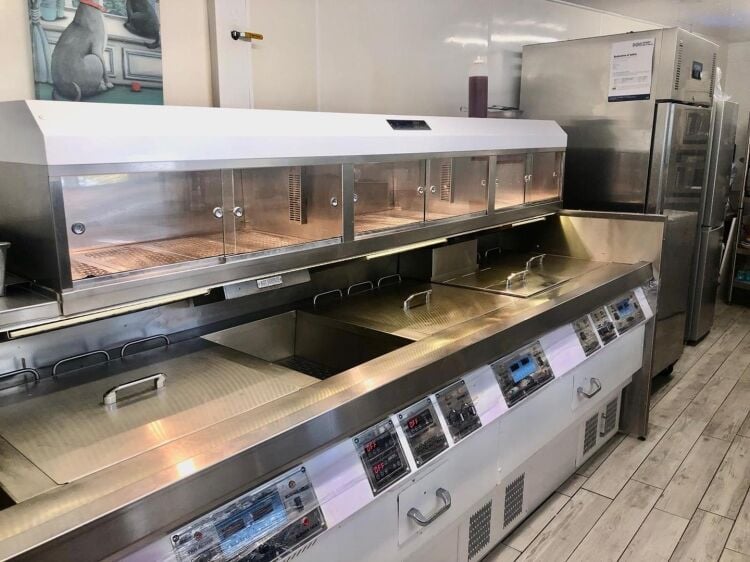 Freehold Fish & Chip Shop Takeaway Located In Redruth Photo 8